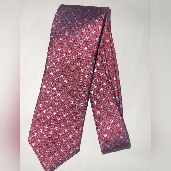 Brooks Brothers Red and Blue Geometric Tie Made In New York - Picture 1 of 5